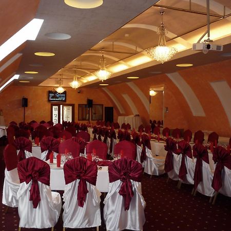 Hotel Sud Giurgiu Esterno foto