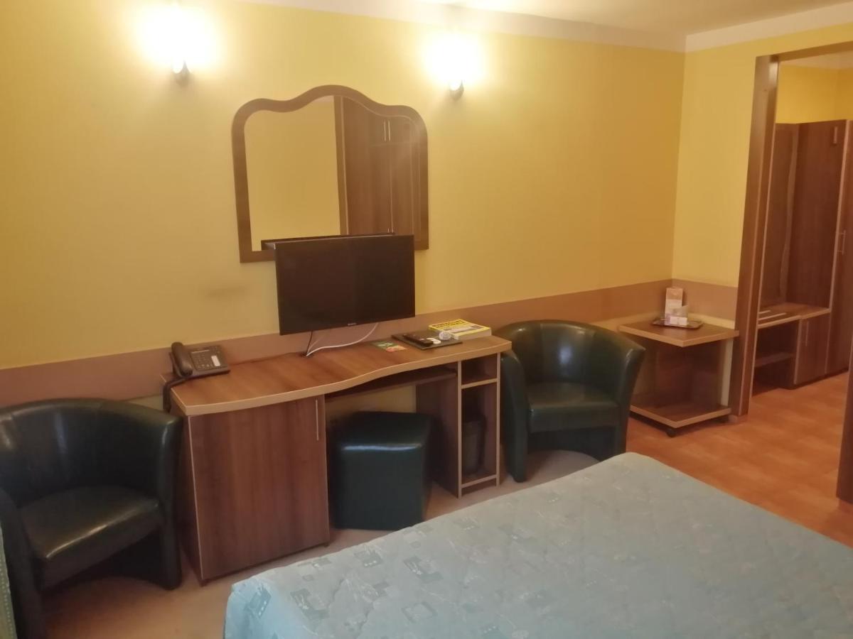 Hotel Sud Giurgiu Esterno foto