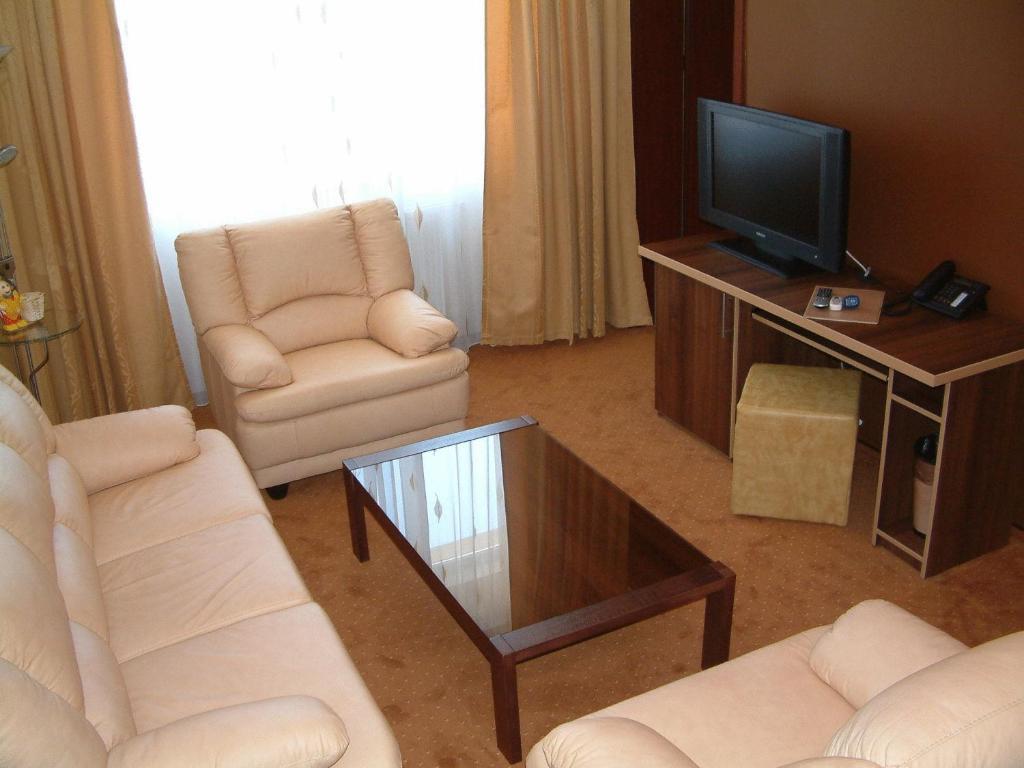 Hotel Sud Giurgiu Esterno foto